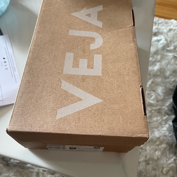VEJA Campo Chromefree Sneakers in Silver White - Picture 3 of 5